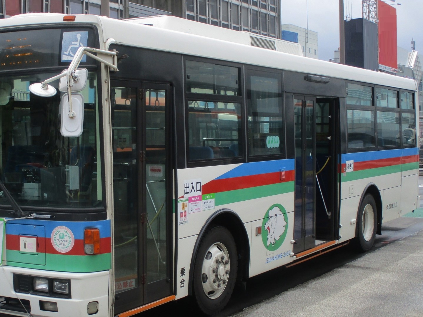マスク着用拒んだ乗客を途中下車させて全国初の行政処分　伊豆箱根バスの感染症対策とは？
