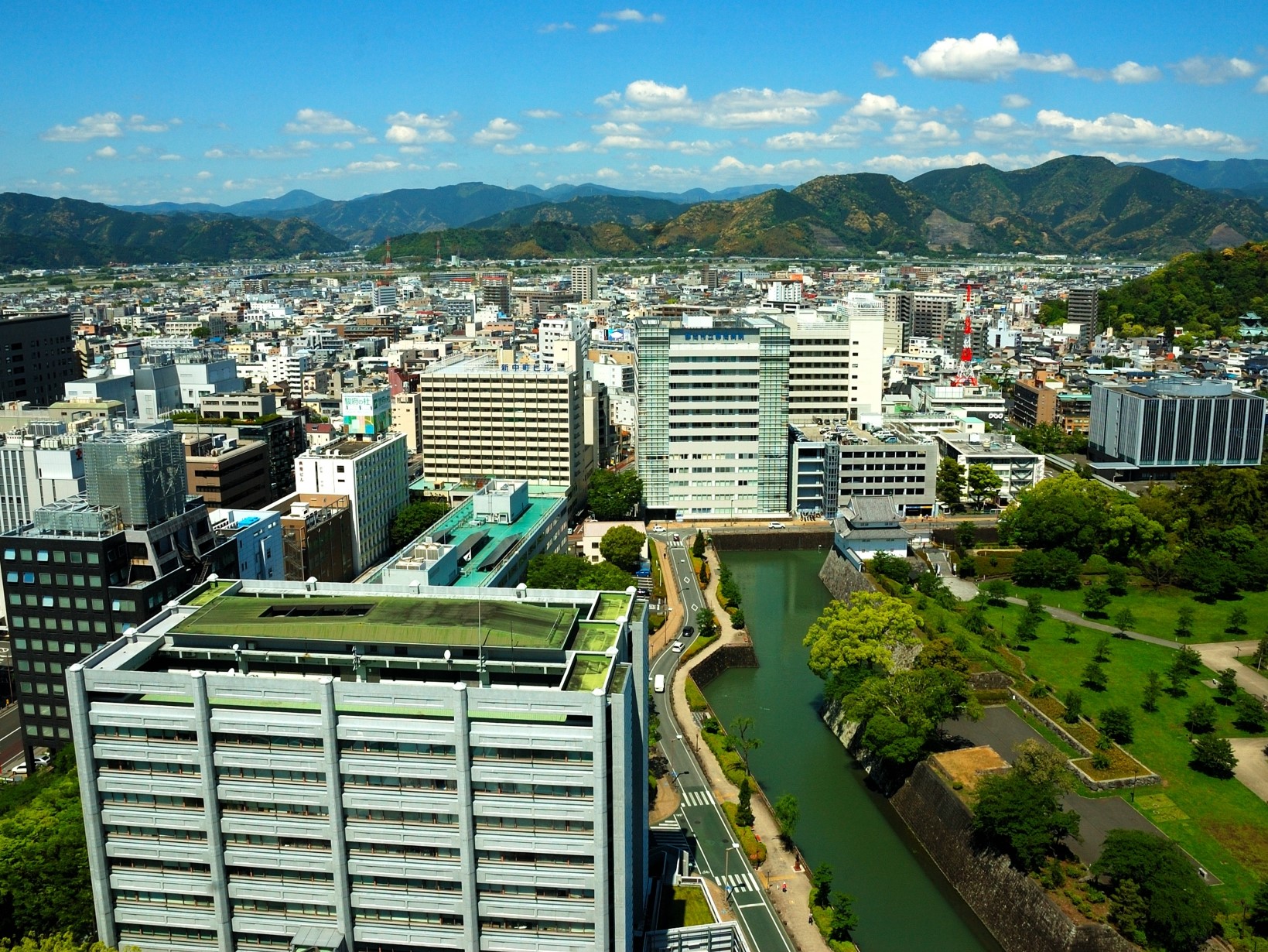 静岡県の経営者は2023年の景気「後退」と予想　経済格差や倒産・失業の懸念高まる