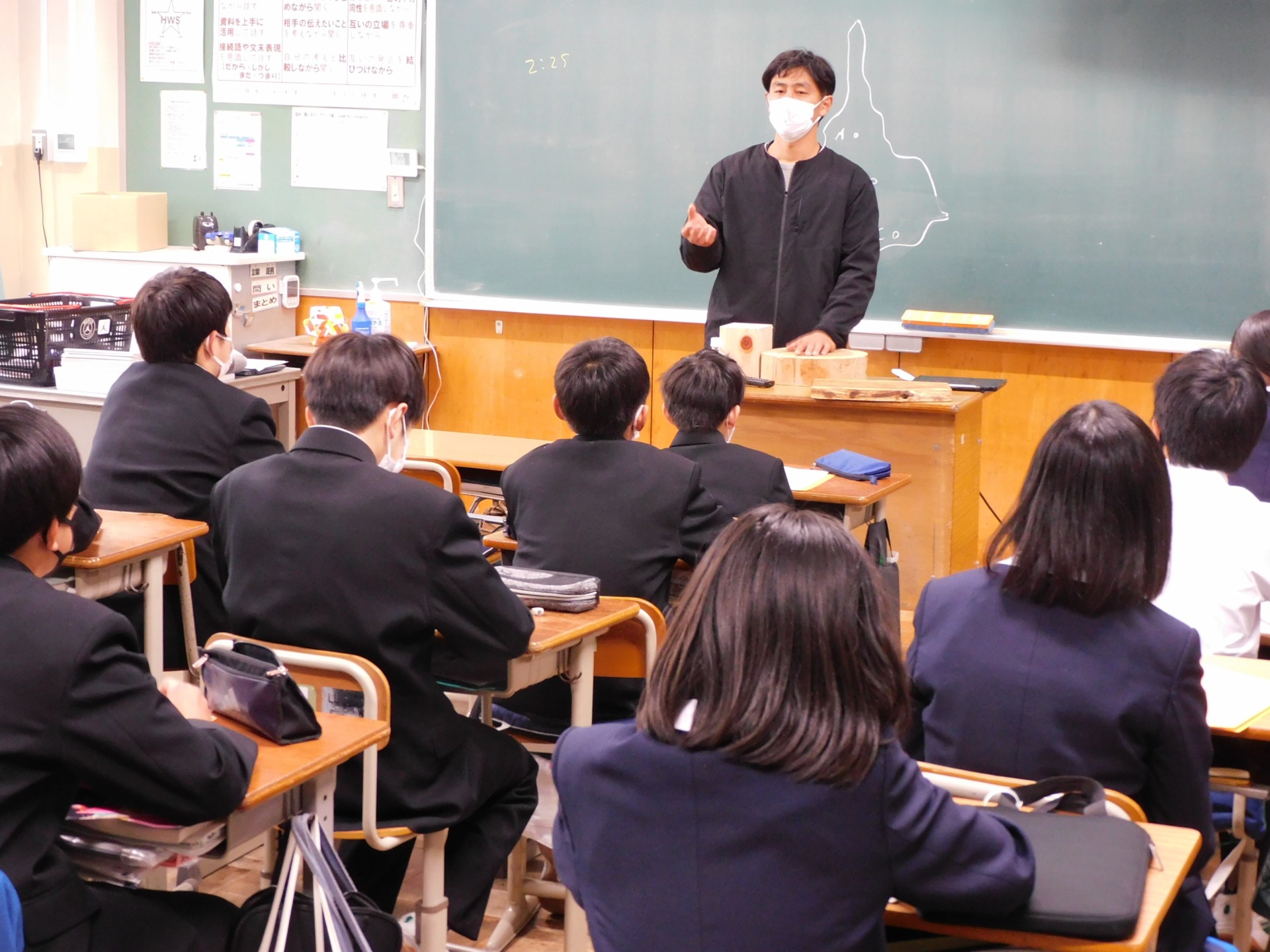 「どうする家康」で盛り上がる静岡市で「どうする静岡」　中学生がプロの仕事学ぶ授業