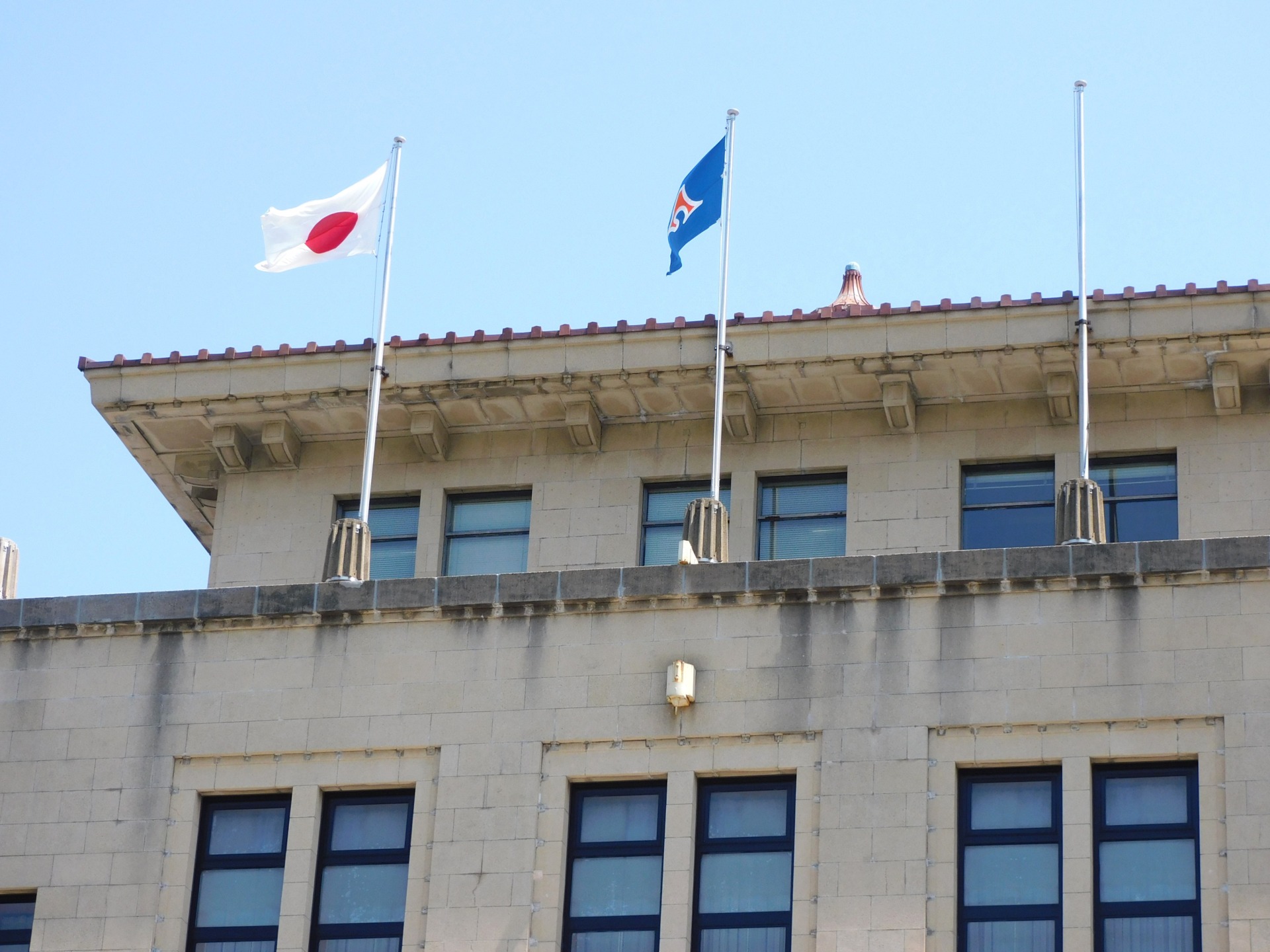 「生活苦しい」が初めて5割超　政治の関心上昇も「伝えても無駄」　静岡県民の声公表