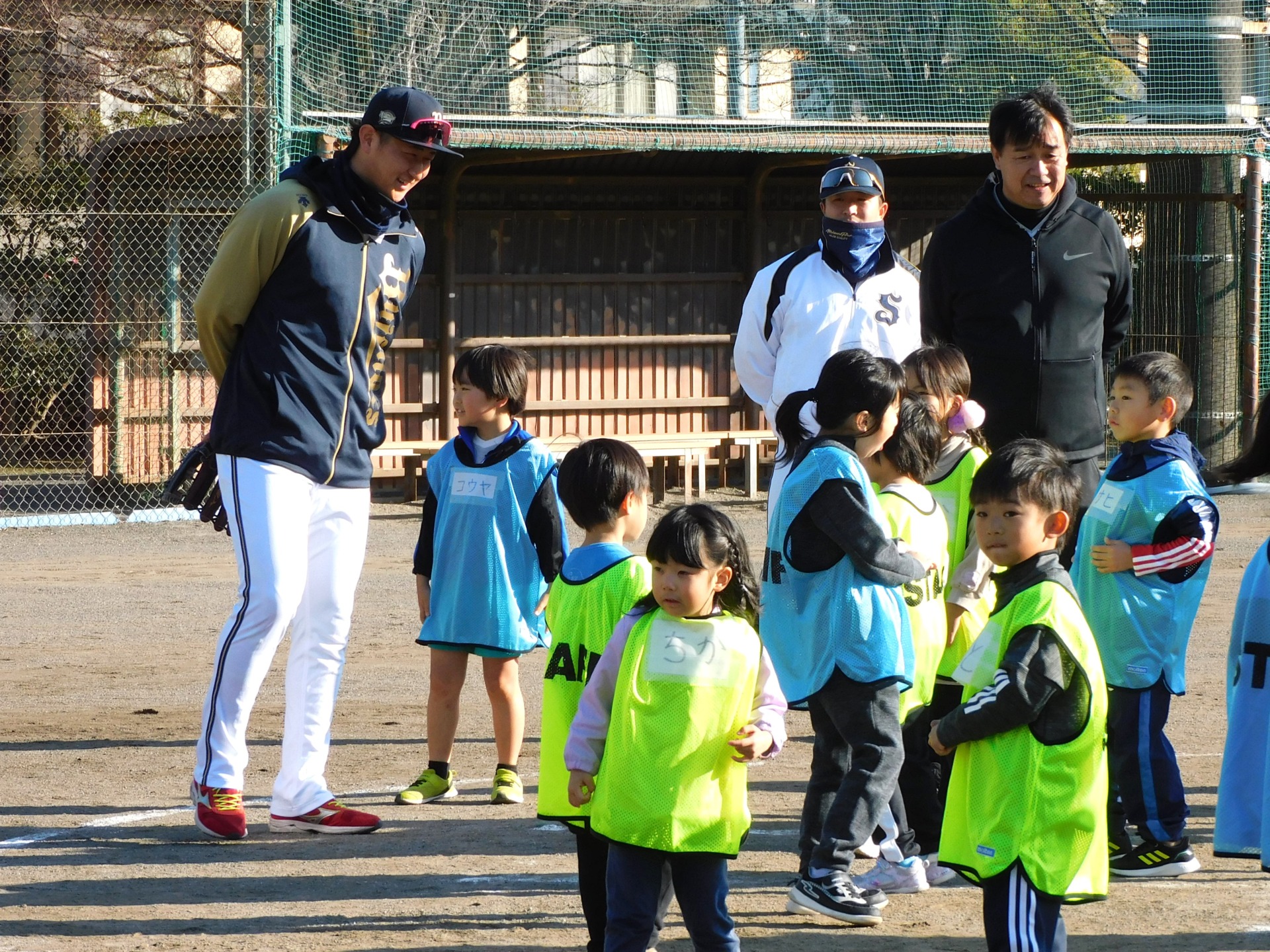 オリックス紅林とハヤテ223赤堀監督がタッグ　サッカーのまちで野球の原点伝える