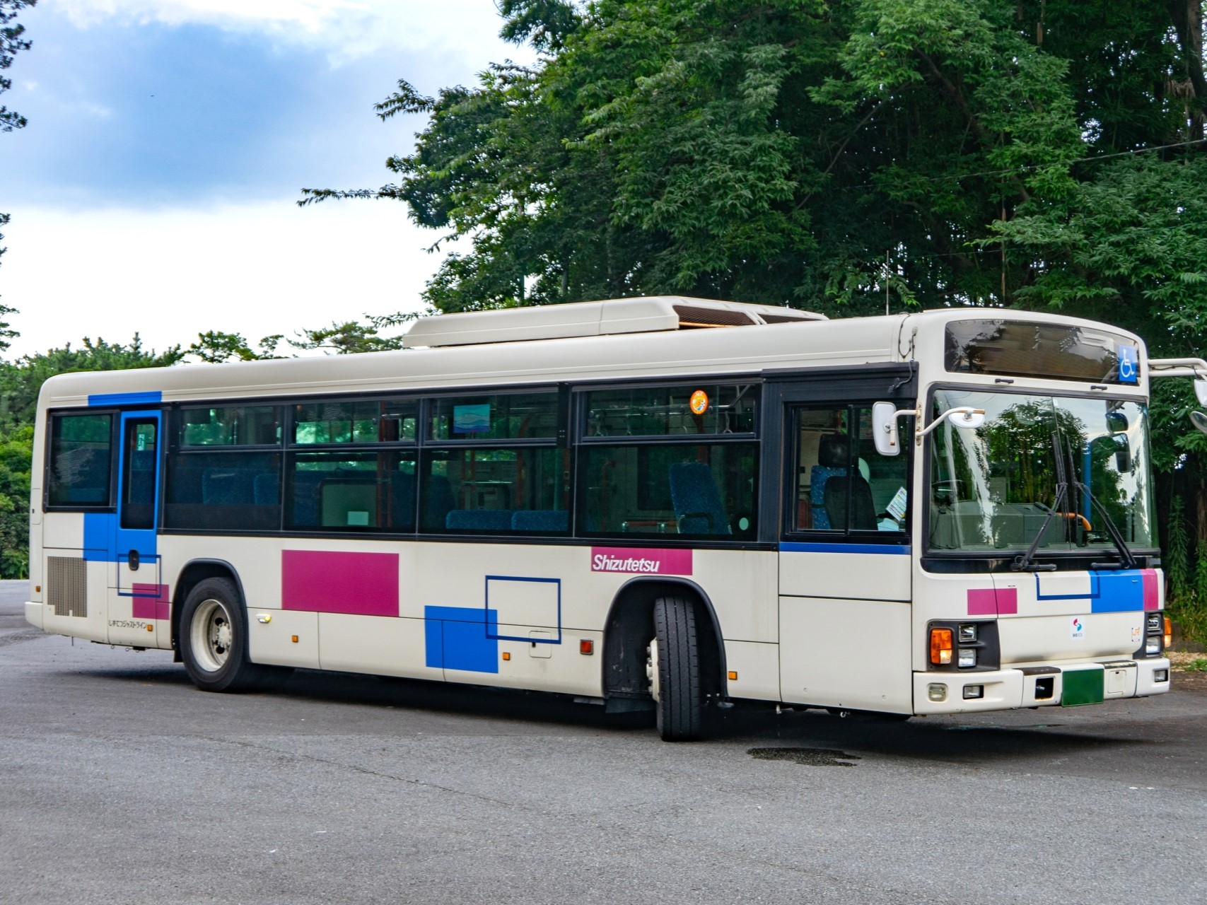 静岡県で全国初の取り組み　2日間バス無料　県内の全小学生17万8000人対象