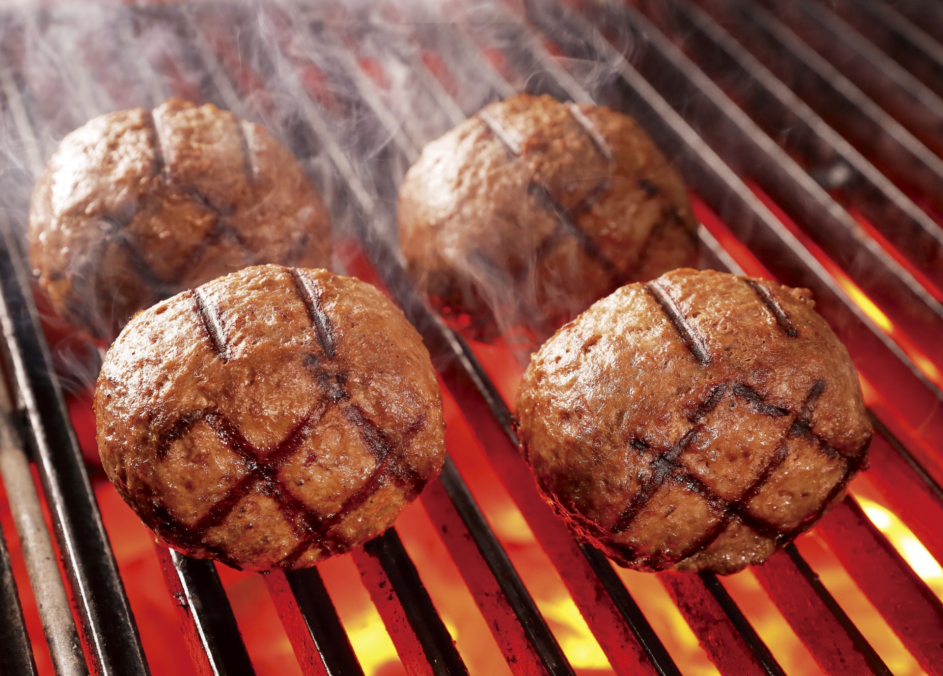 静岡市に14年ぶり　さわやかが清水区に新店舗オープン　開店前から500人の行列