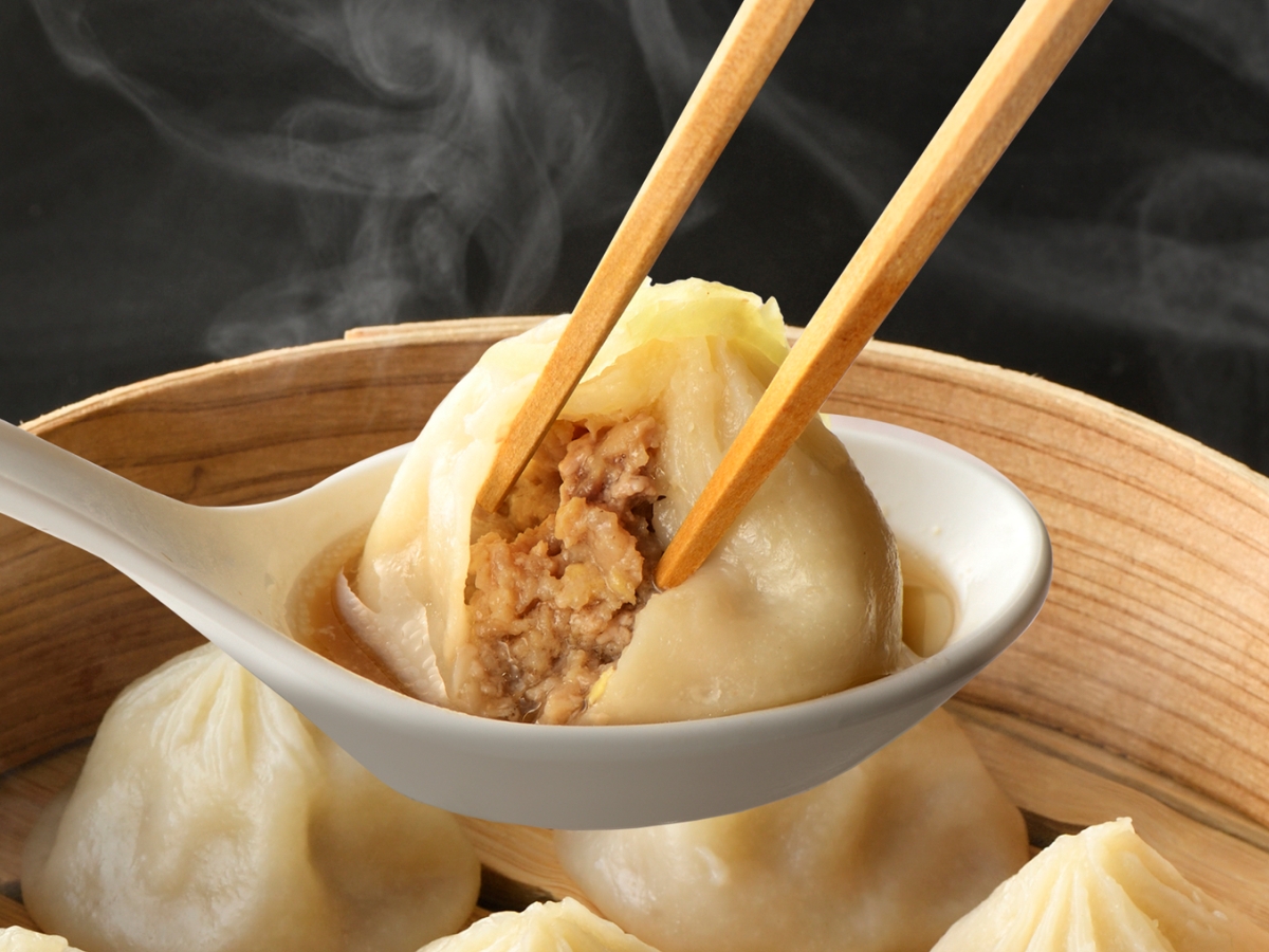 1209円で食べ放題の衝撃 新鮮野菜や小籠包 大手外食グループなのに!? 店舗は静岡市だけ